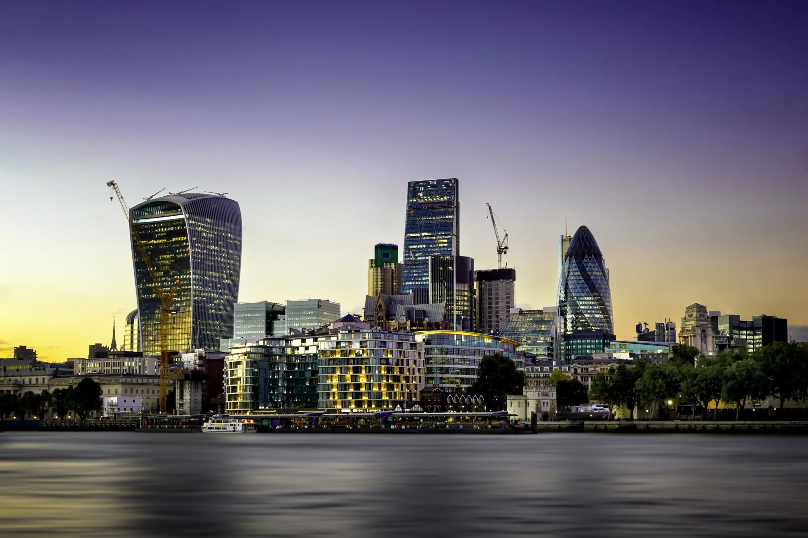United Kingdom cityscape and landmarks - tech worker relocation guide