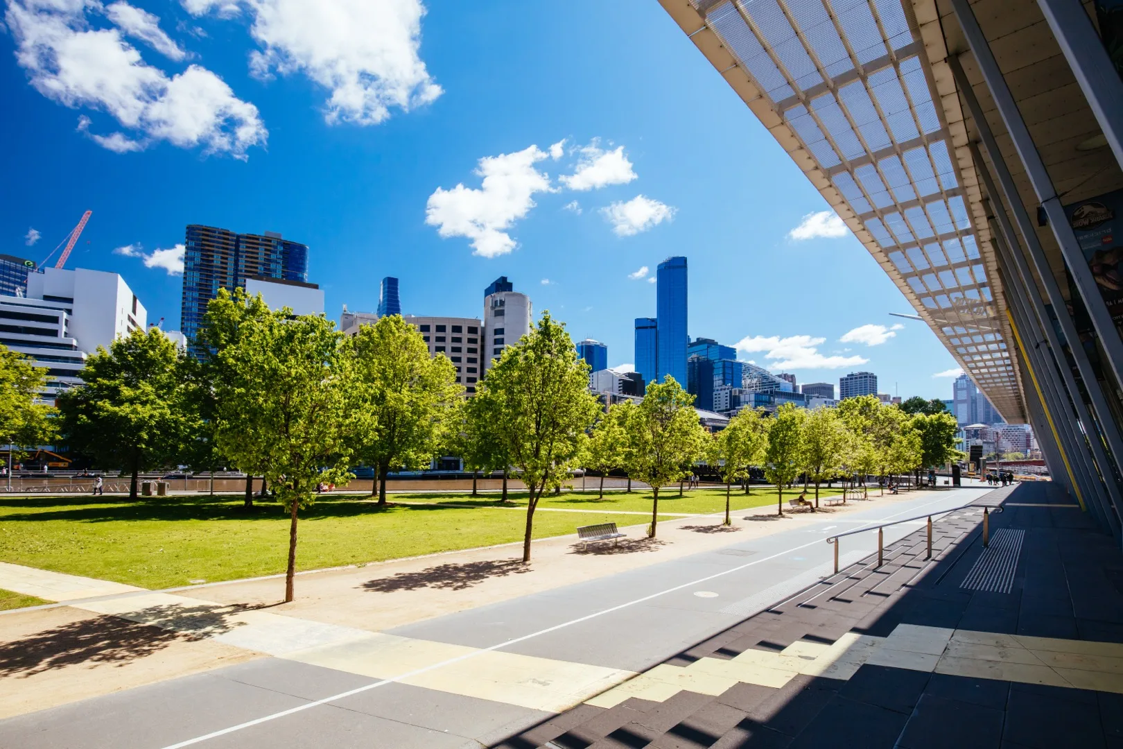 Melbourne skyline and urban landscape - expat relocation guide