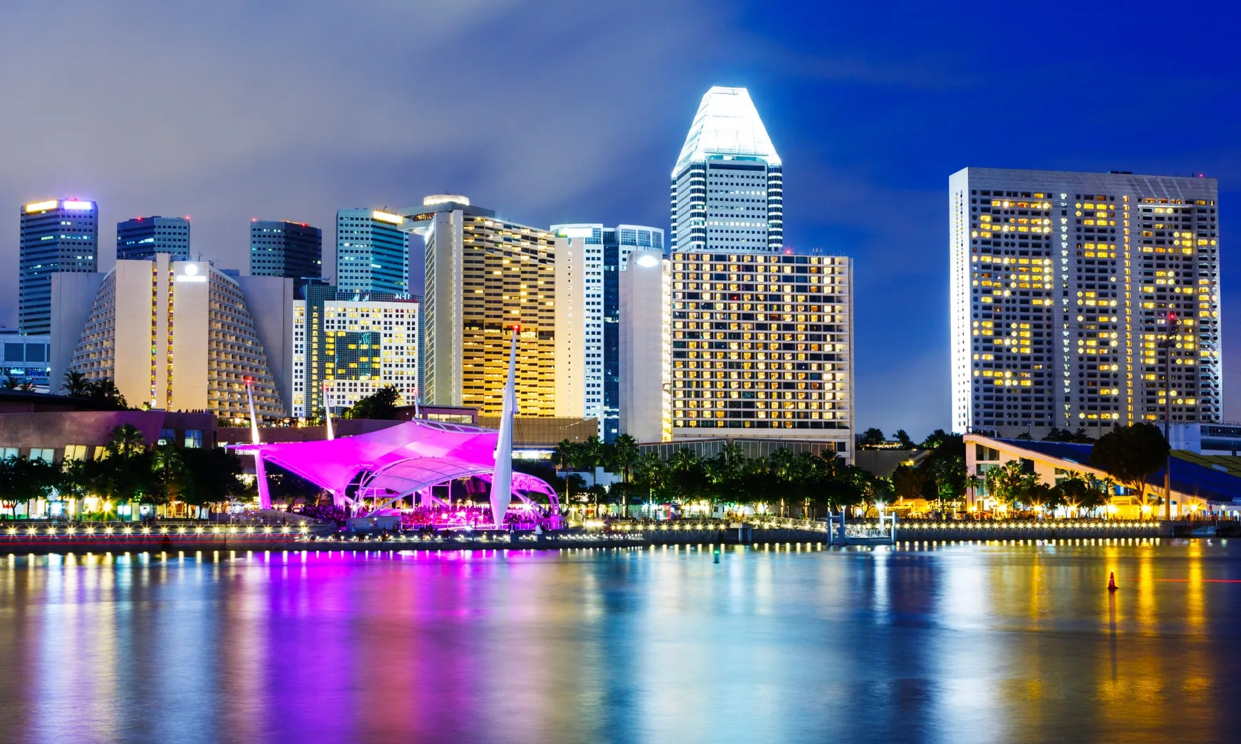 Singapore cityscape and landmarks - tech worker relocation guide